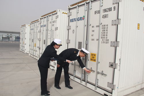 今年前兩個月山東省對外貿(mào)易實現(xiàn)穩(wěn)健開局，進(jìn)出口總額達(dá)4475.5億元